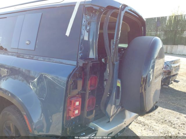 SALEJ7EU4R2244946 Land Rover Defender 110 P400 S