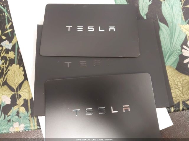 7SAYGDED0RA327806 Tesla 2024