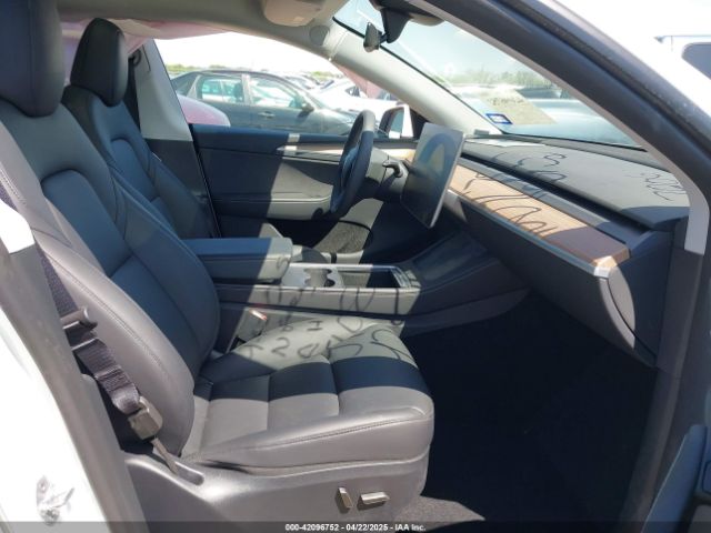 7SAYGDED0RA327806 Tesla 2024