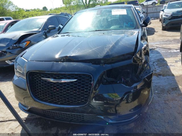 2C3CCABT6FH886982 Chrysler 300 300s