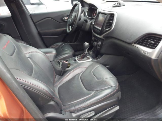 1C4PJMBSXFW618675 Jeep Cherokee Trailhawk