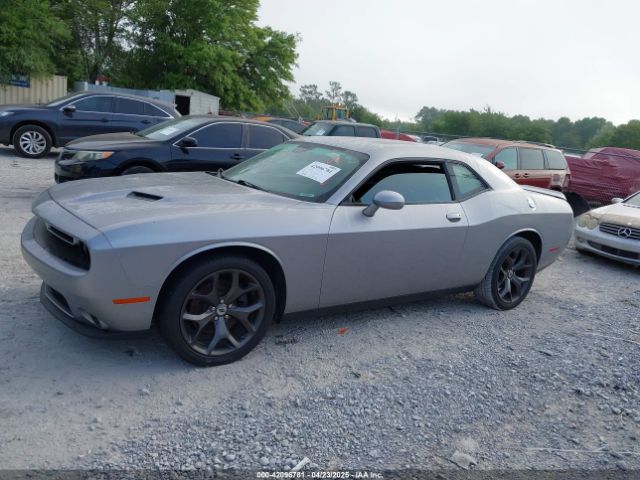 2C3CDZAG2JH259026 Dodge Challenger Sxt Plus