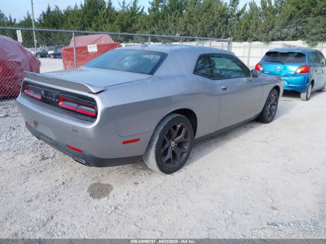 2C3CDZAG2JH259026 Dodge Challenger Sxt Plus