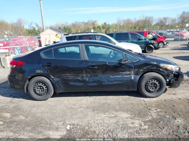 3KPFK4A7XHE099680 KIA FORTE LX