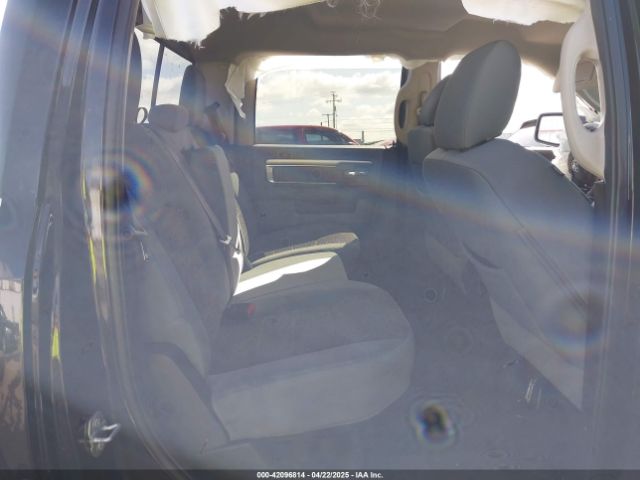 3C6RR6LT9GG352206 RAM 1500 Big Horn