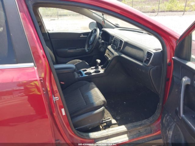 KNDPMCAC8H7296742 KIA Sportage Lx