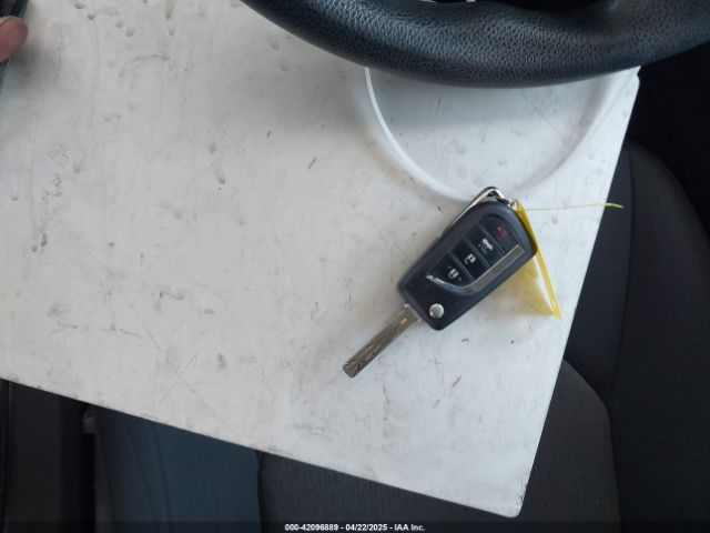 4T1B11HK8KU204599 Toyota CAMRY LE
