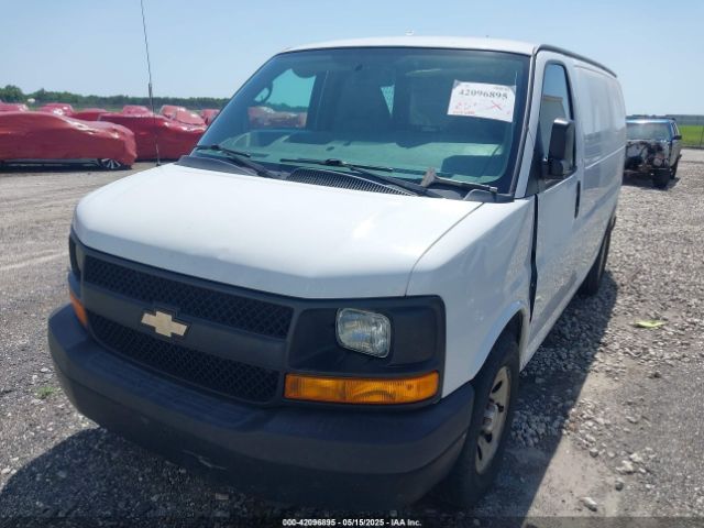 1GCSGAFX0E1163070 Chevrolet Express 1500 Work Van