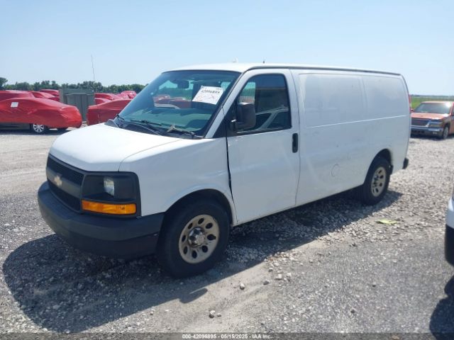 1GCSGAFX0E1163070 Chevrolet Express 1500 Work Van