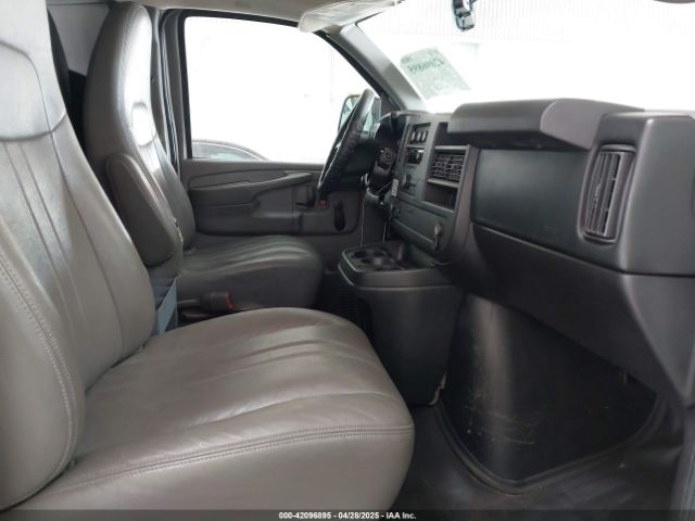 1GCSGAFX0E1163070 Chevrolet Express 1500 Work Van