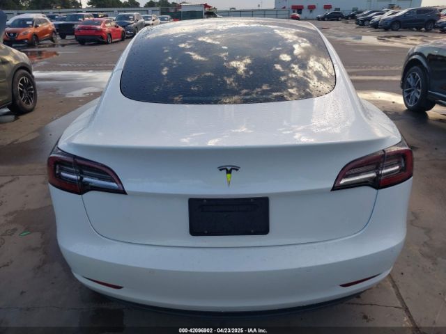 5YJ3E1EA3MF874212 Tesla 2021
