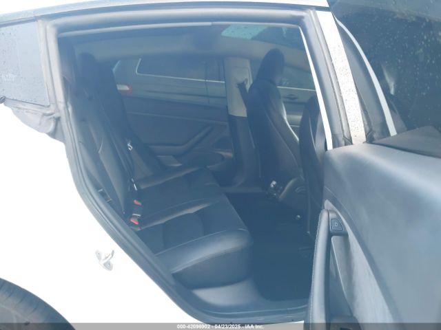 5YJ3E1EA3MF874212 Tesla 2021