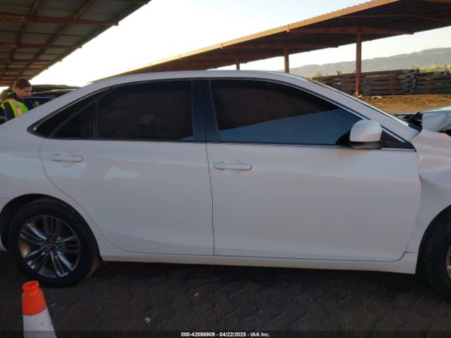 4T1BF1FK2HU397913 Toyota CAMRY SE
