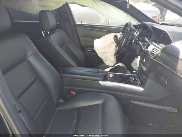 WDDHF8JB3GB309000 Mercedes-Benz 2016