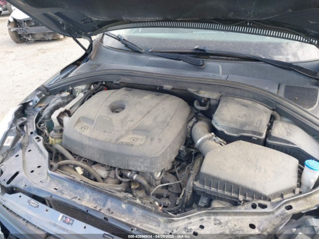 2017 VOLVO XC60 YV440MRU1H2006921 Photo 9