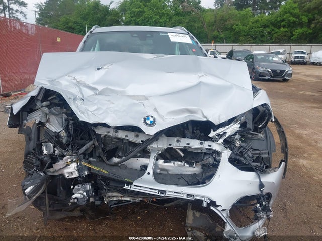BMW X3 2019 5UXTR7C55KLR47196 Image 13