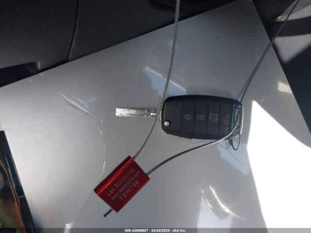 KNDPBCAC9G7840928 KIA Sportage Lx