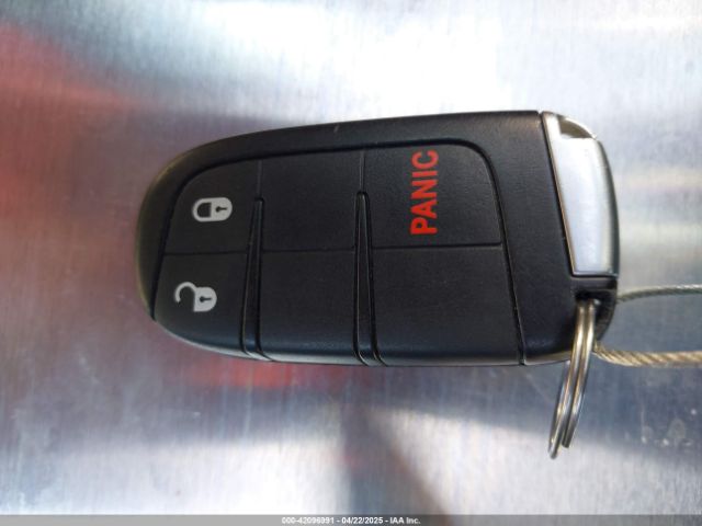 3C4PDCGGXHT626483 Dodge Journey Crossroad