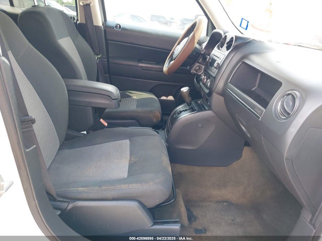 1C4NJPBA5HD145525 Jeep Patriot Sport Fwd