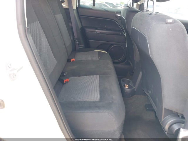1C4NJPBA5HD145525 Jeep Patriot Sport Fwd