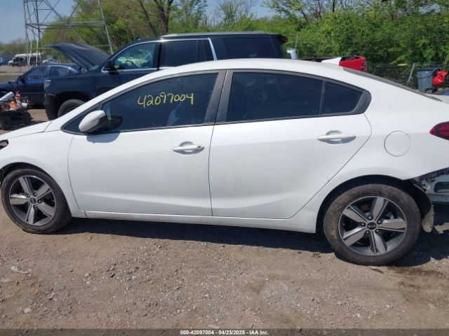 3KPFL4A7XJE235390 KIA FORTE LX