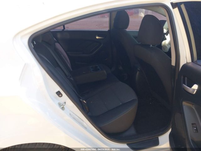 3KPFL4A7XJE235390 KIA FORTE LX