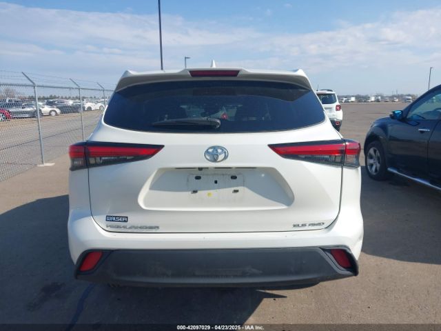 5TDGZRBHXMS075948 Toyota Highlander Xle