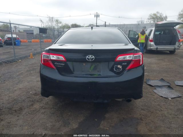 4T1BF1FK0EU325040 Toyota Camry Se Sport