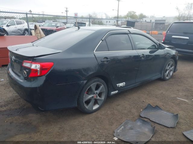 4T1BF1FK0EU325040 Toyota Camry Se Sport