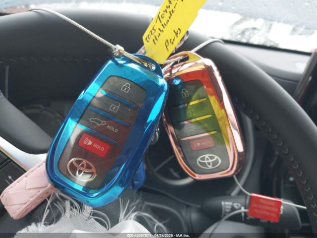 5TDKDRBH7SS578651 Toyota Highlander Xle