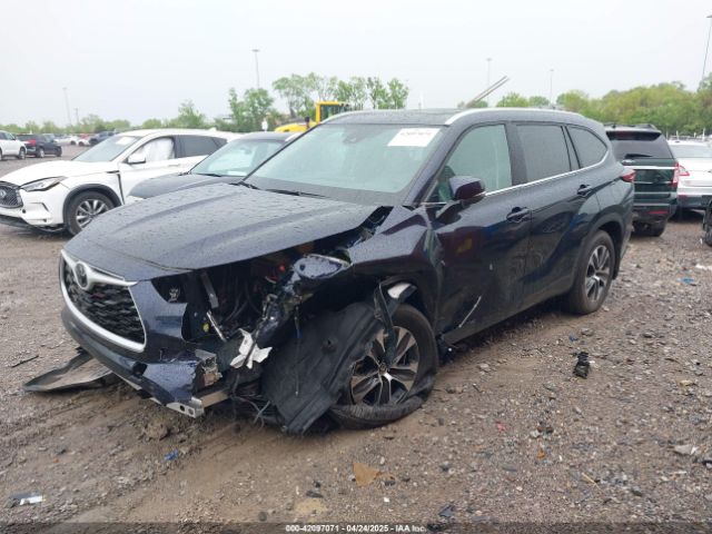 5TDKDRBH7SS578651 Toyota Highlander Xle