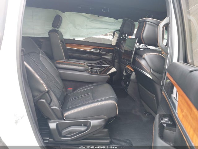 Jeep Grand Wagoneer 2022 1C4SJVGP0NS181909 Image 8