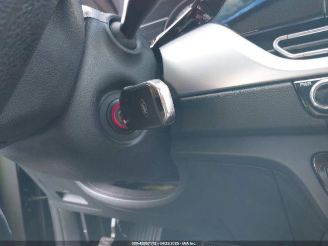 KNDCB3LC9M5475783 KIA NIRO LX