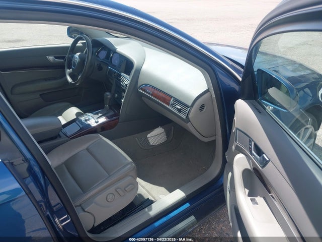 42097136 :رقم المزاد ، WAUDL94F05N028108 vin ، 2005 Audi A6 4.2 مزاد بيع