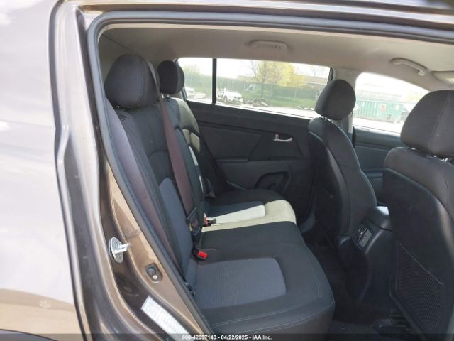 KNDPBCAC4E7629701 KIA Sportage Lx