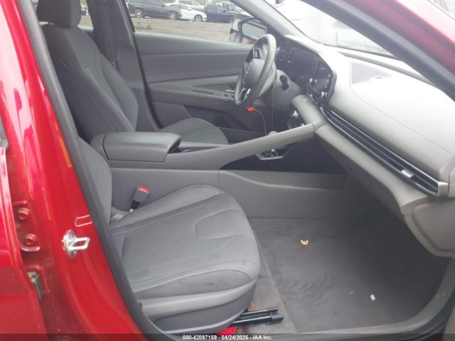 5NPLS4AG4NH063140 Hyundai ELANTRA SEL