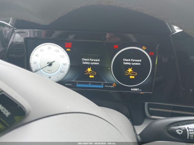 5NPLS4AG4NH063140 Hyundai ELANTRA SEL