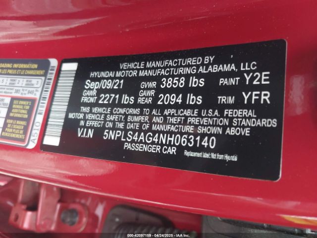 5NPLS4AG4NH063140 Hyundai ELANTRA SEL