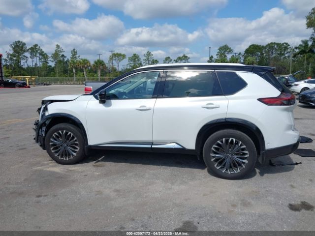 JN8BT3DC7RW070194 Nissan Rogue Platinum Fwd
