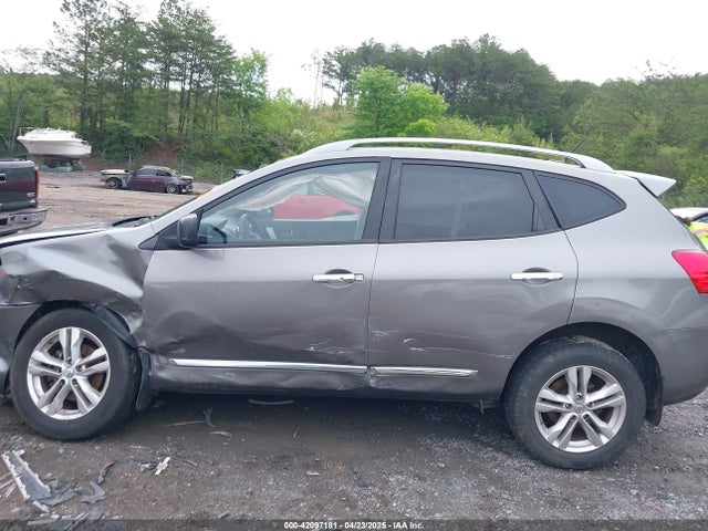 JN8AS5MT1FW667962 Nissan Rogue Select S