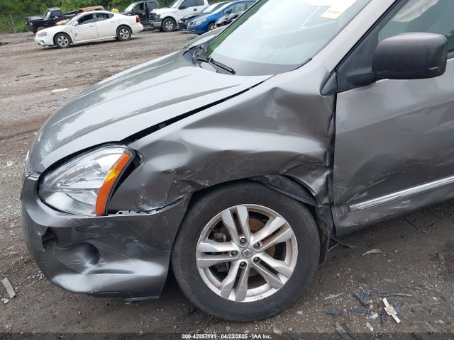 JN8AS5MT1FW667962 Nissan Rogue Select S