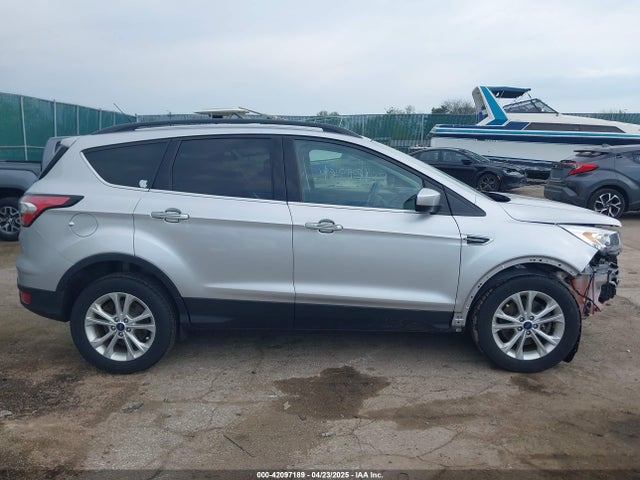 1FMCU9GD7HUB90264 Ford ESCAPE SE