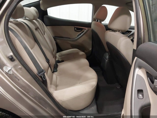 5NPDH4AE5FH631706 Hyundai ELANTRA SE