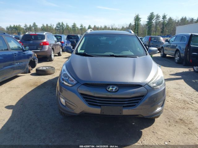 KM8JUCAG6FU966985 Hyundai TUCSON SE
