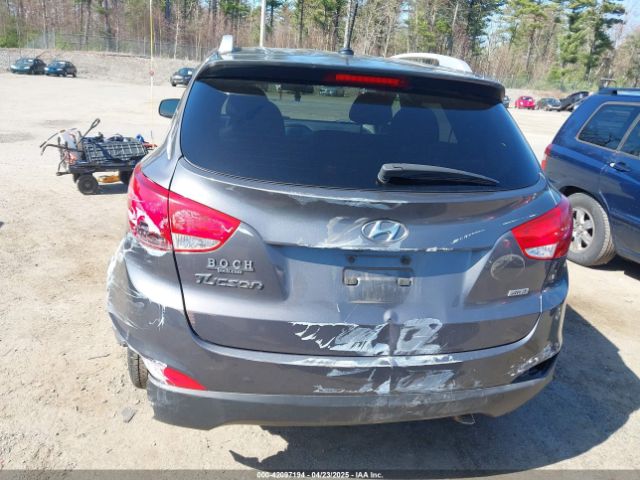 KM8JUCAG6FU966985 Hyundai TUCSON SE