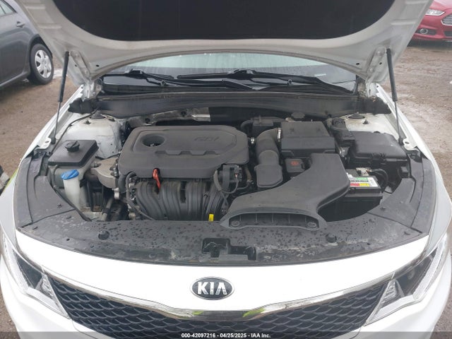 5XXGT4L38JG236267 KIA Optima Lx
