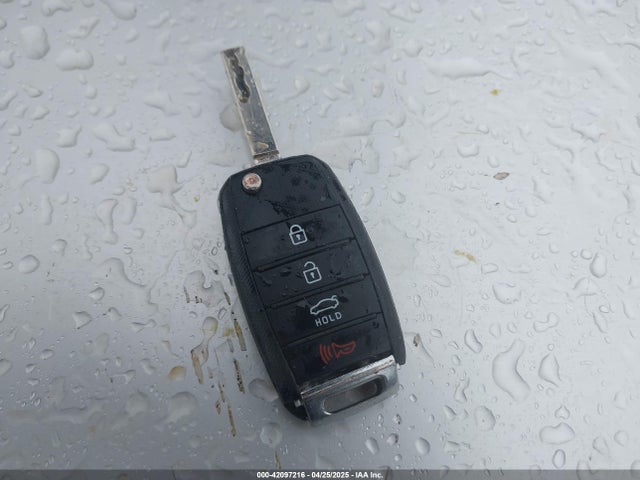 5XXGT4L38JG236267 KIA Optima Lx