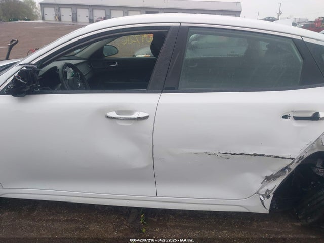 5XXGT4L38JG236267 KIA Optima Lx
