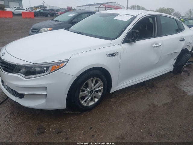 5XXGT4L38JG236267 KIA Optima Lx