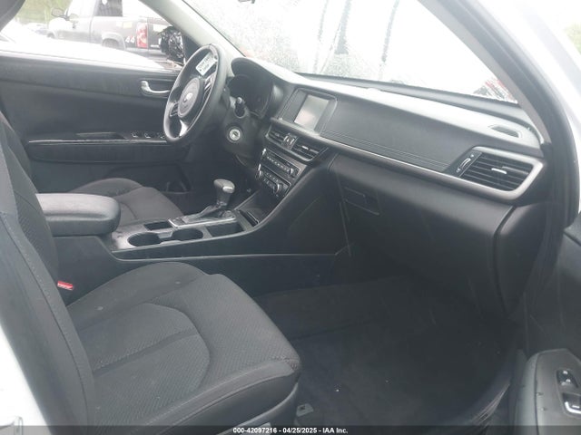 5XXGT4L38JG236267 KIA Optima Lx
